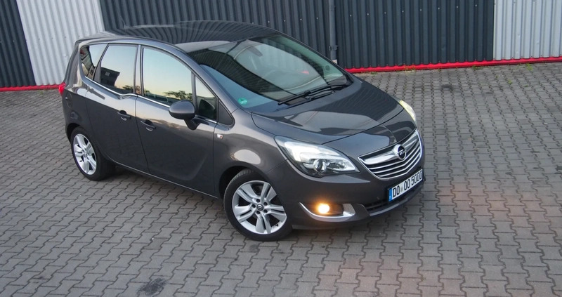 Opel Meriva cena 26300 przebieg: 220000, rok produkcji 2015 z Oleszyce małe 301